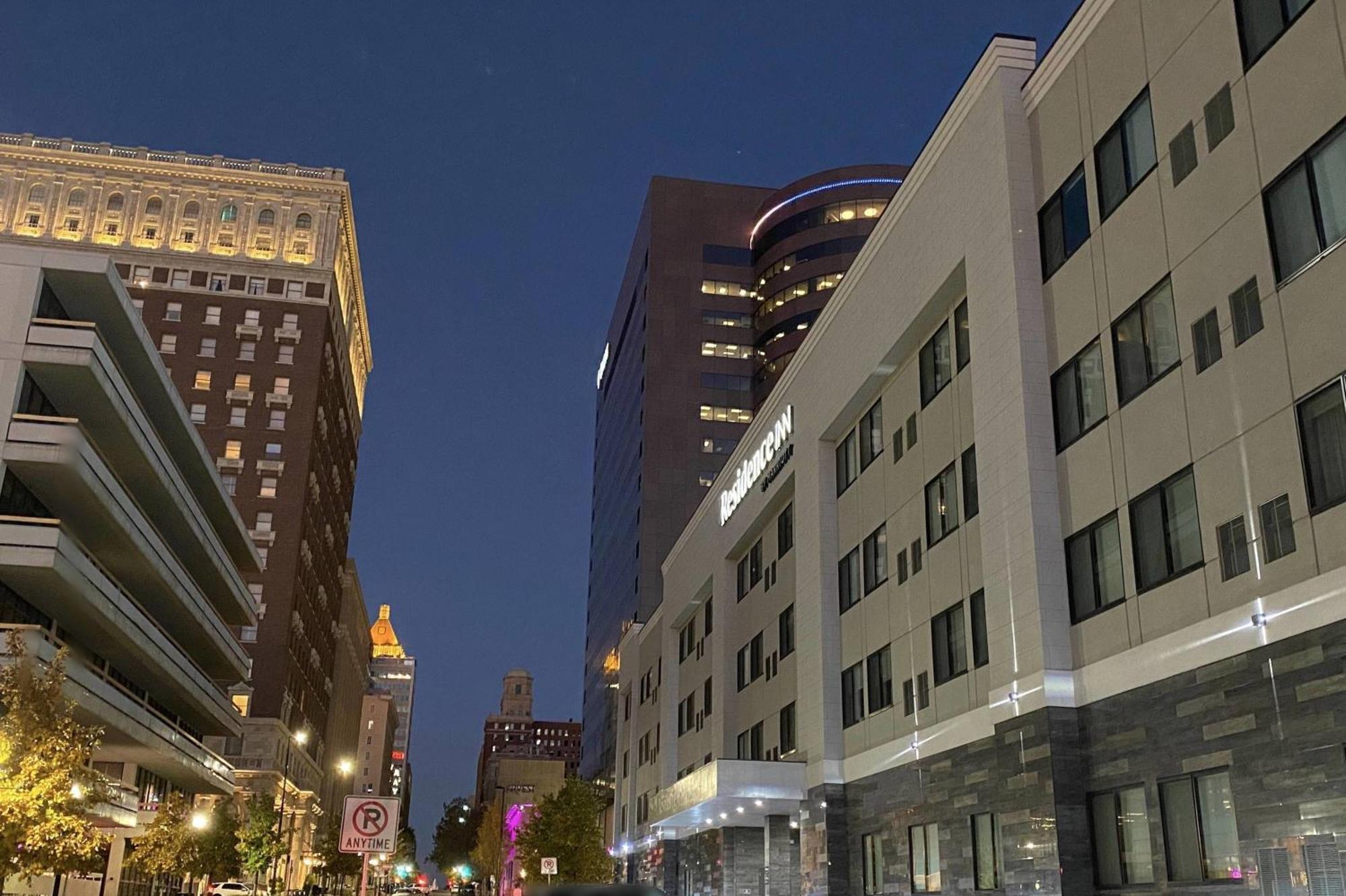 Residence Inn By Marriott Tulsa Downtown Exterior foto